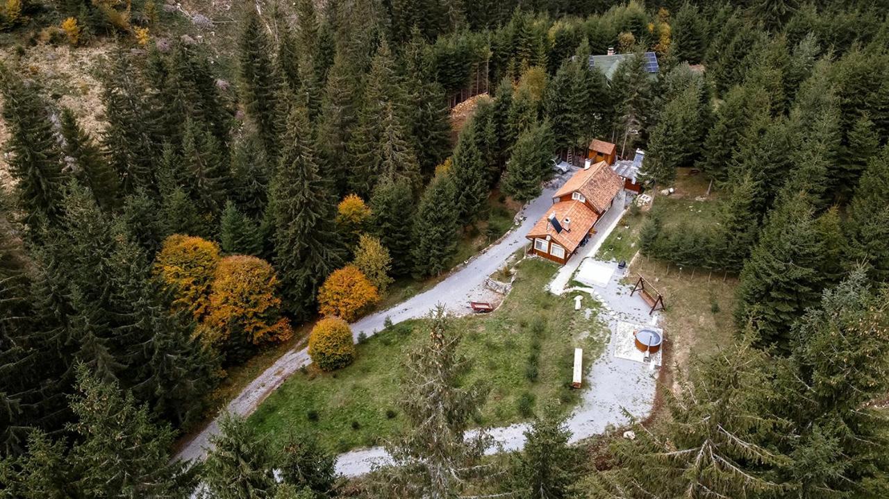 Fantázia Kulcsosház Villa Gyergyócsomafalva Kültér fotó