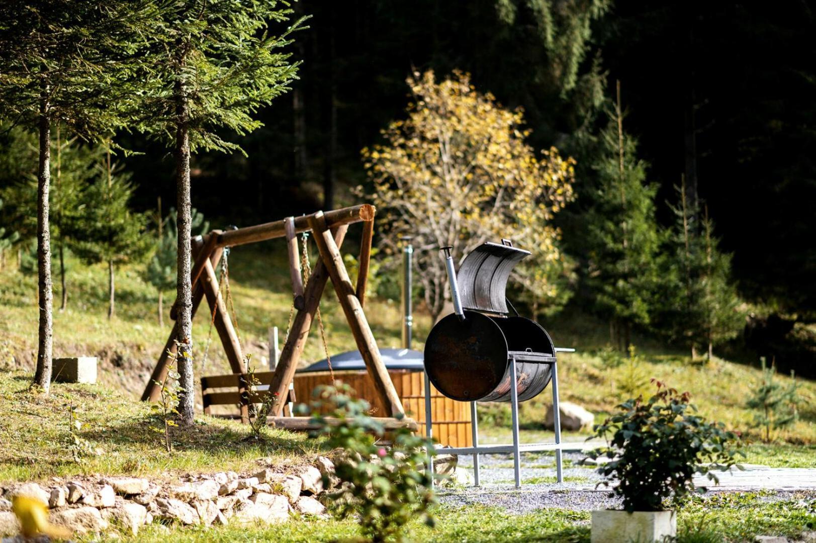 Fantázia Kulcsosház Villa Gyergyócsomafalva Kültér fotó